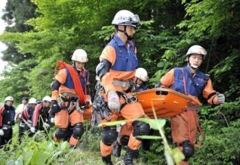 Picture 1 of At 7 degrees in Japan, at least 2 people were killed