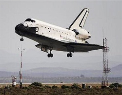Picture 1 of Atlantis returned to Earth safely