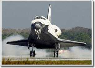 Picture 1 of Atlantis spacecraft landed safely