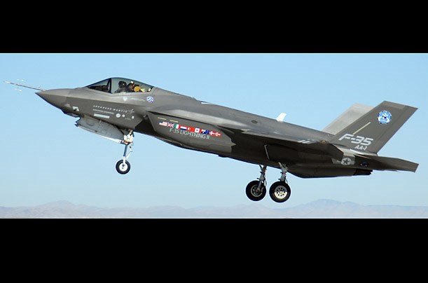 Picture 4 of Attendance of 10 samples' extremely expensive 'iron bird' of America