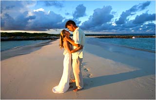 Picture 2 of Attractive law between men and women