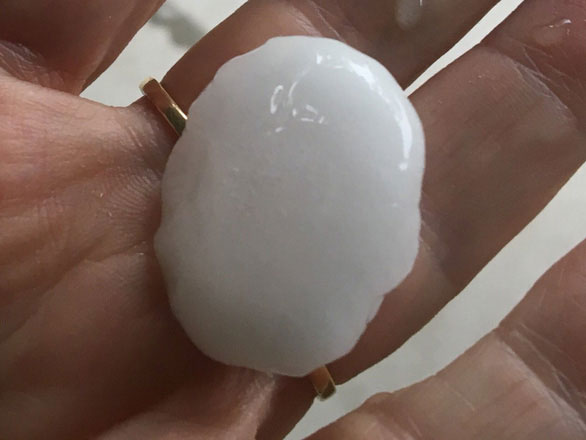 Picture 2 of Australia catches hail the size of a golf ball, reduces wildfire slightly