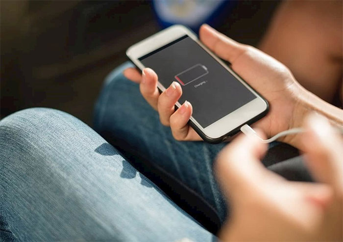 Picture 1 of Australia makes batteries that 'like' heat and never explode