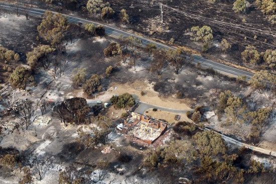Picture 1 of Australia struggles to cope with erratic weather