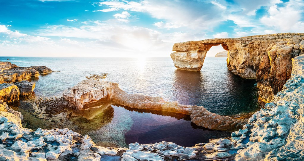 Picture 4 of Azure Window stone arches before collapsing into the sea
