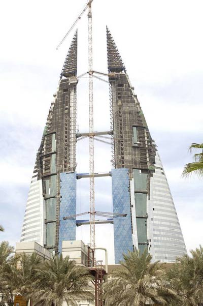 Picture 1 of Bahrein: Building a twin World Trade Center tower