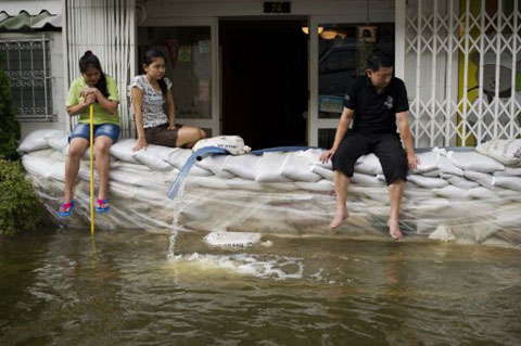 Picture 1 of Bangkok in flood