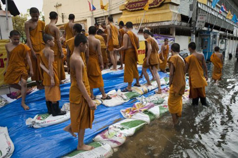Picture 6 of Bangkok in flood