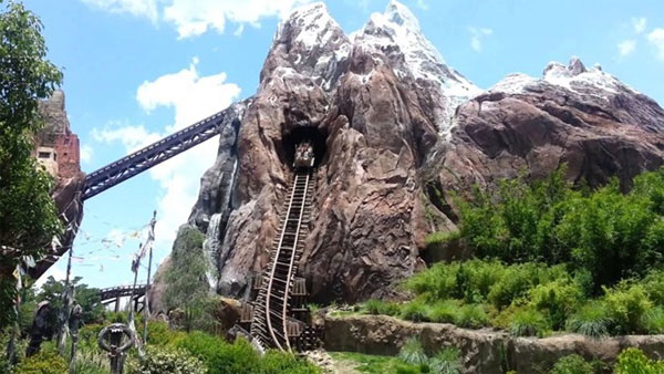 Picture 10 of Be overwhelmed by the beauty of the 10 most expensive rollercoasters in the world