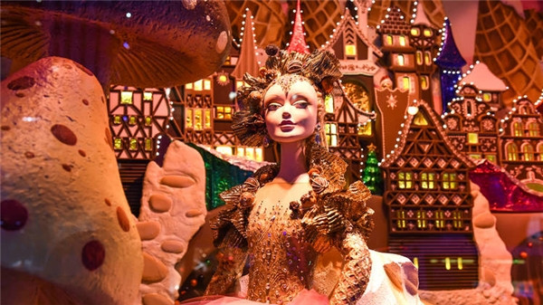 Picture 10 of Be overwhelmed by the wonderful virtual Christmas decorations throughout the five continents