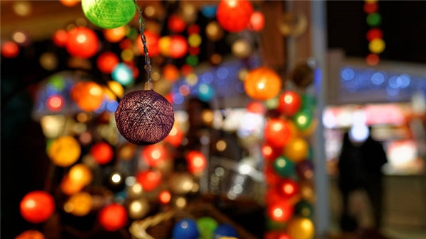 Picture 17 of Be overwhelmed by the wonderful virtual Christmas decorations throughout the five continents