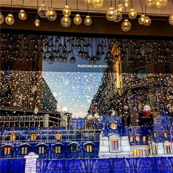 Picture 25 of Be overwhelmed by the wonderful virtual Christmas decorations throughout the five continents