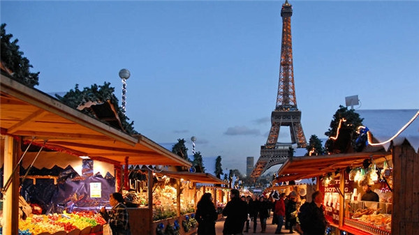 Picture 26 of Be overwhelmed by the wonderful virtual Christmas decorations throughout the five continents