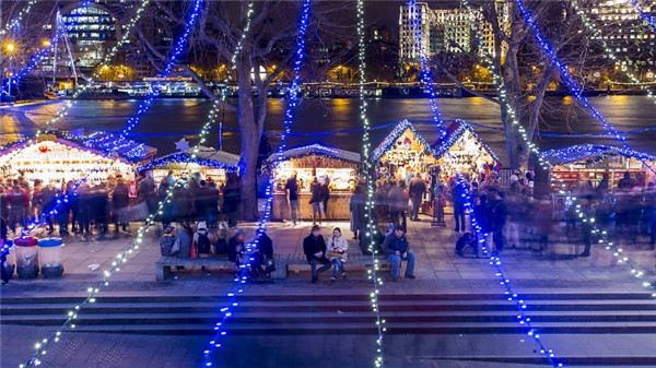 Picture 35 of Be overwhelmed by the wonderful virtual Christmas decorations throughout the five continents