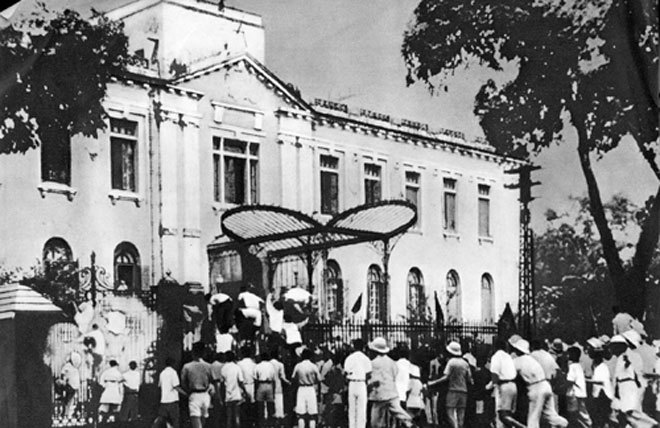 Picture 5 of Beam of photos: Celebrating the 70th anniversary of the General's victory