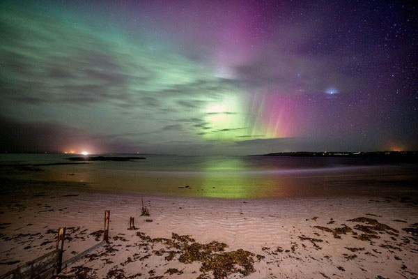 Picture 1 of Beautiful aurora in the Lewis Island area
