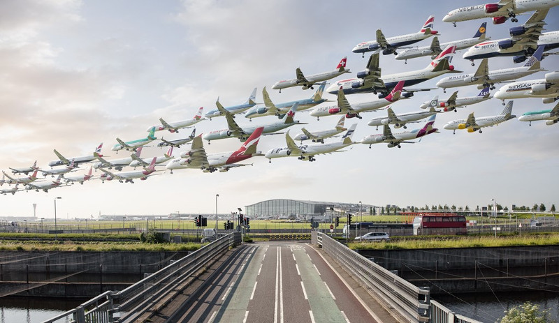 Picture 1 of Beautiful moments at the airport in the world