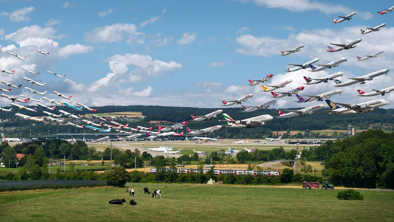 Picture 12 of Beautiful moments at the airport in the world