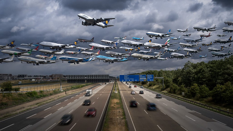 Picture 5 of Beautiful moments at the airport in the world