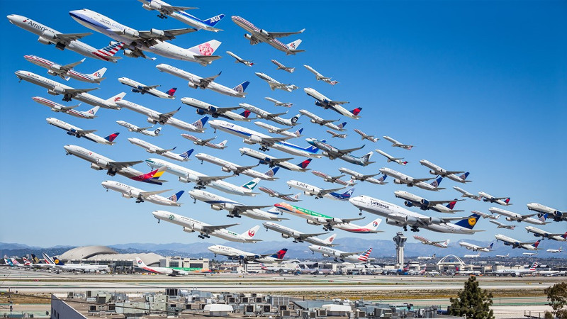 Picture 6 of Beautiful moments at the airport in the world
