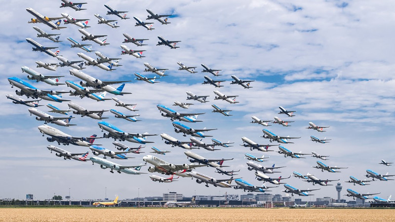 Picture 7 of Beautiful moments at the airport in the world