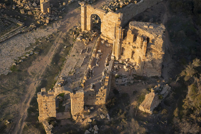 Picture 16 of Beautiful photo: On the coast of Libya