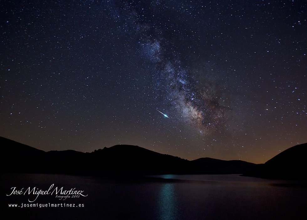 Picture 2 of Beautiful pictures sparkling meteor shower on July 29