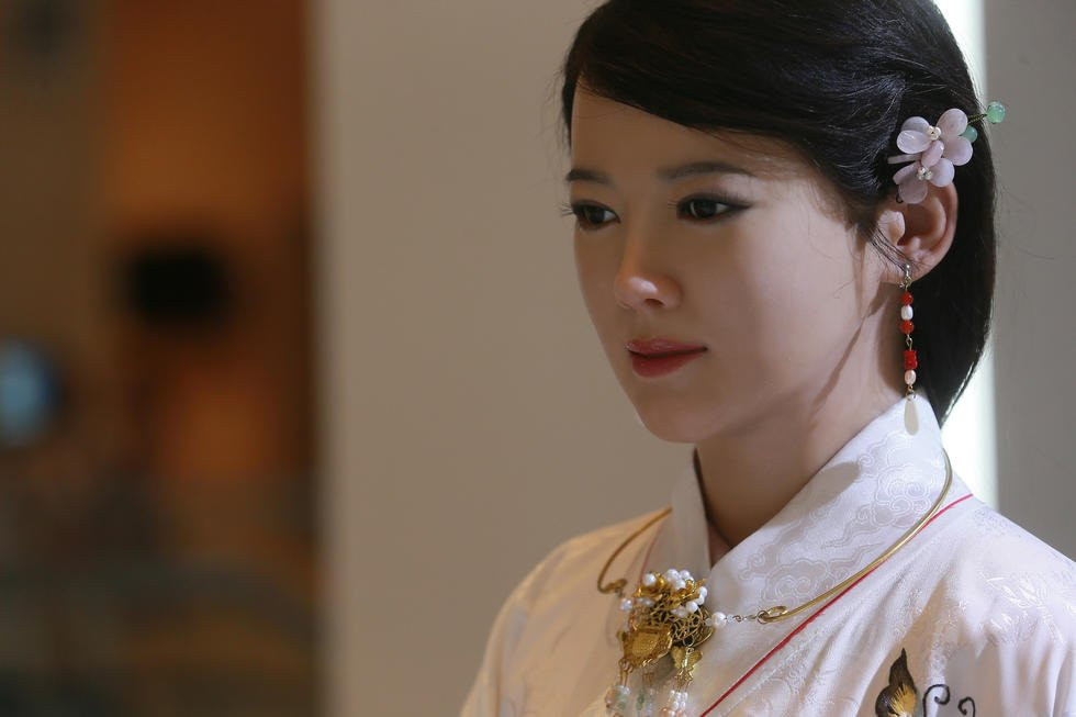 Picture 1 of Beautiful robots like real people