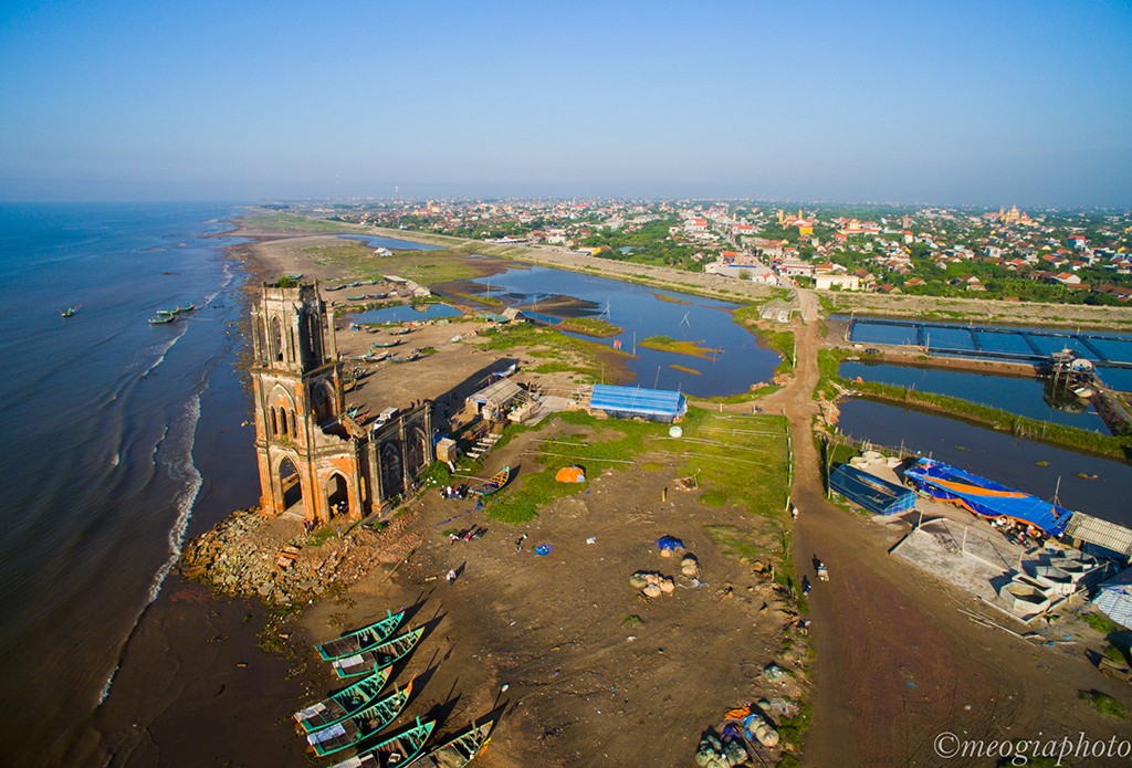 Picture 10 of Beautiful sunrise surprised on Nam Dinh church