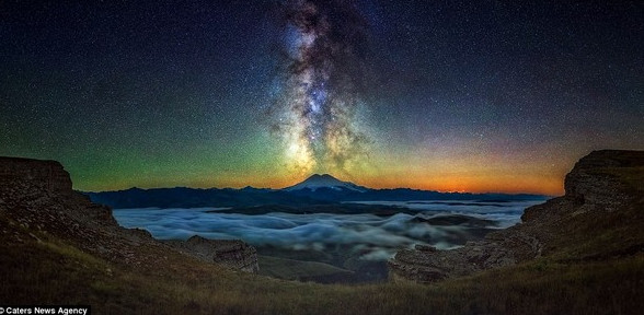 Picture 2 of Beautiful 'unprecedented' images of the Milky Way