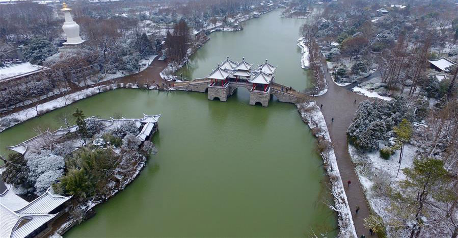 Picture 15 of Beautiful white snow cover at scenic spots in China