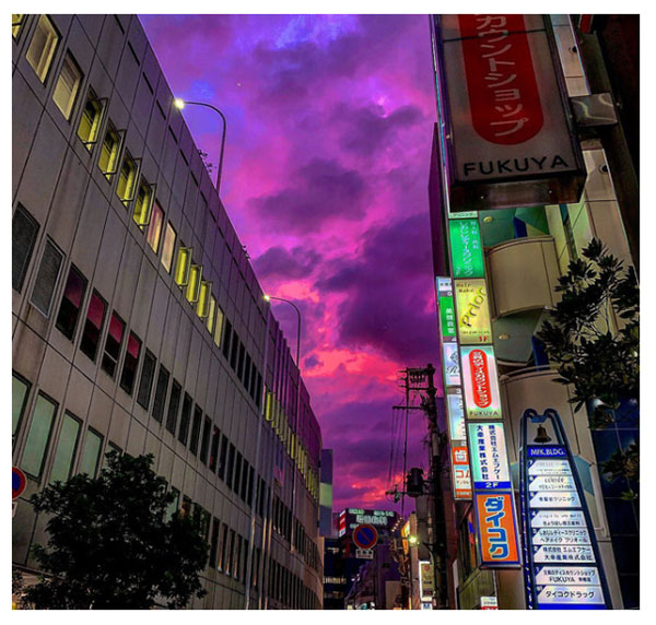 Picture 3 of Before the Typhoon Hagibis landed, the sky of Japan suddenly turned strangely purple