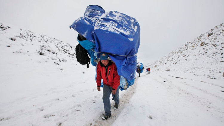 Picture 2 of Behind the extraordinary power of the Himalayan Sherpa