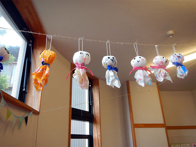 Picture 3 of Behind the lovely sunshine doll of Japanese people is a pretty scary story