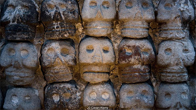 Picture 3 of Beneath the Mexican capital is another ancient capital