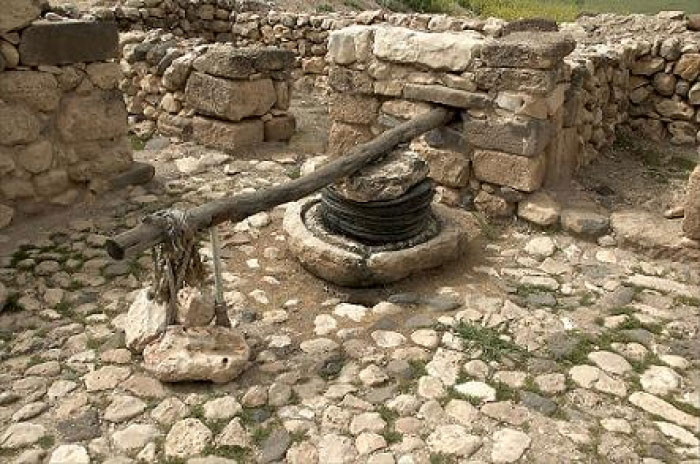 Picture 10 of Bible launchers - Megiddo, Hazor, Beer Sheba