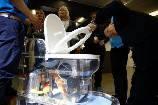 Picture 1 of Bill Gates' new style of toilet: No water needed, no waste left to smell, can separate water from feces