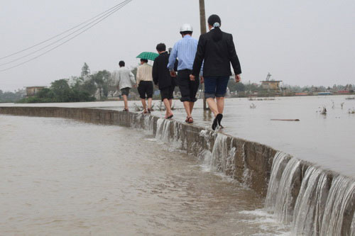 Picture 4 of Binh Dinh: 2 more people died from floods