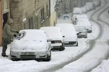 Picture 4 of Blizzard raging in Europe