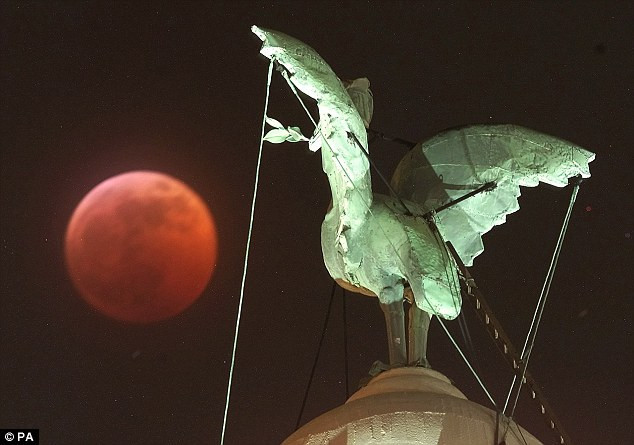 Picture 2 of Blood moon is about to appear, full of rumors