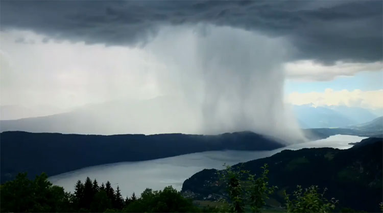 Bombs poured tons of water on the surface of Lake Austria images 1