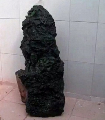 Picture 1 of Brazilian miners discovered precious precious jade weighing 3.6 quintals