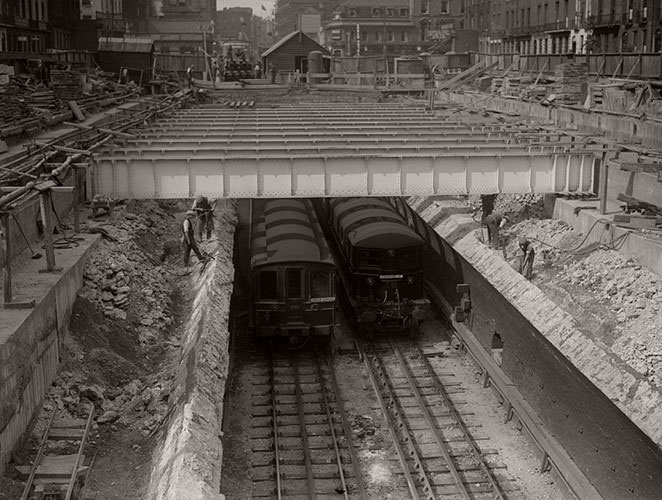 Break into the London subway system more than 100 years ago images 12