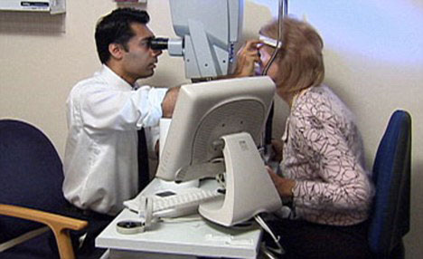 Picture 1 of Bright eyes 20/20 thanks to new artificial lens