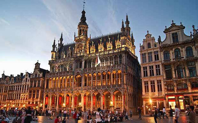 Picture 9 of Brussels Square