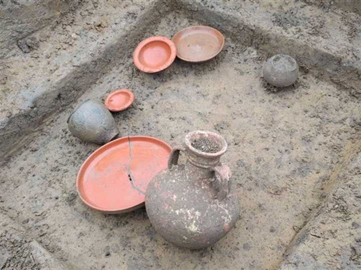 Picture 1 of Build houses, dig ancient towns 2,000 years