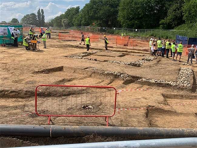 Picture 2 of Build houses, dig ancient towns 2,000 years