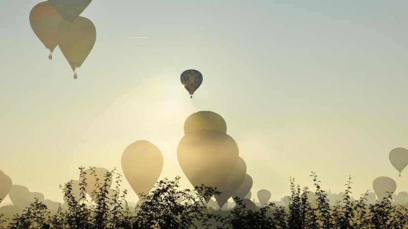 Picture 30 of Bunch of photos of hot air balloon festival 2015