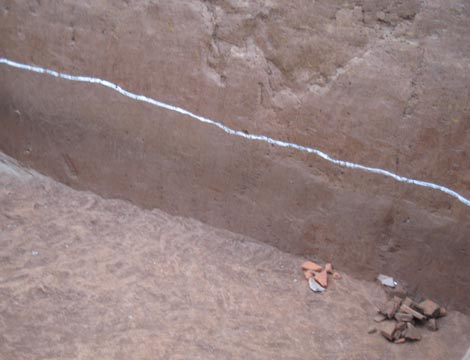 Picture 5 of Bunch of strange ancient tomb images on Hanoi city wall