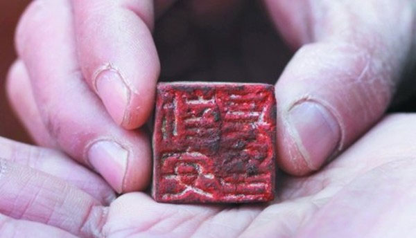 Picture 2 of Burial in the tomb of the Three Kingdoms period reveals the dark truth in the history of this period